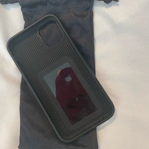 righty Loopy case for the iPhone 11/Xr (6.1" Screen)